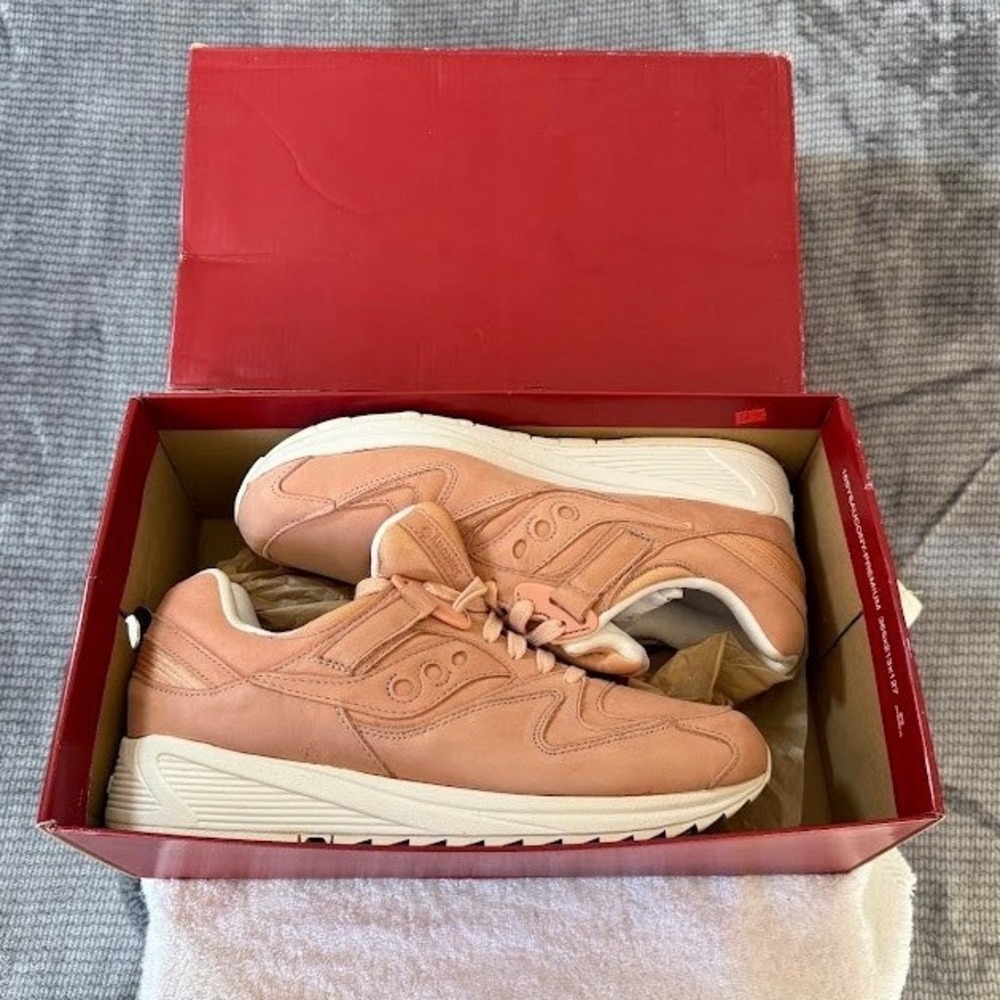 Saucony Grid 8500 HT Mens Pink Leather Sneakers S70415-3 Size 11
